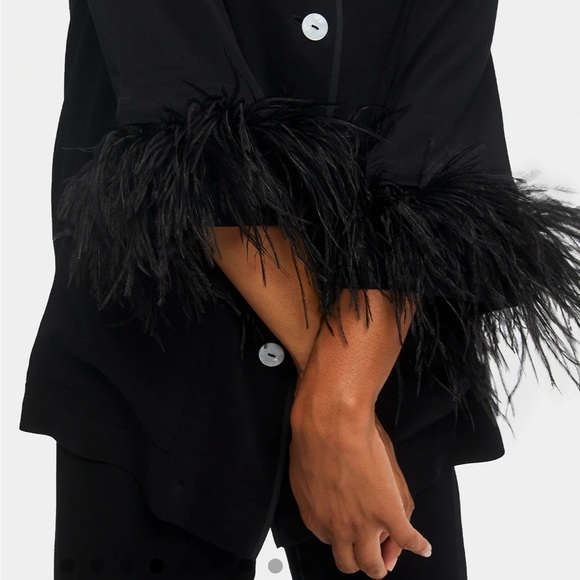 NWT SLEEPER
Party Pajama Set With Detachable Feathers In Black - Picture 4 of 4